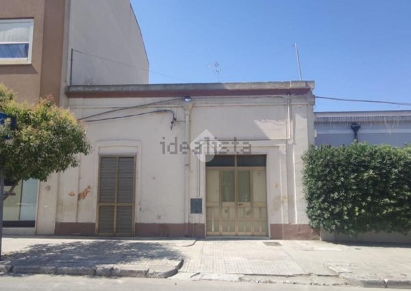 casa indipendente in vendita a Mesagne