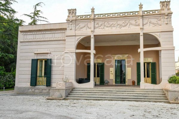 casa indipendente in vendita a Mesagne