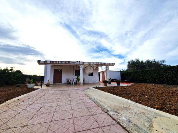 casa indipendente in vendita a Mesagne