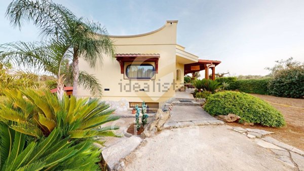 casa indipendente in vendita a Mesagne