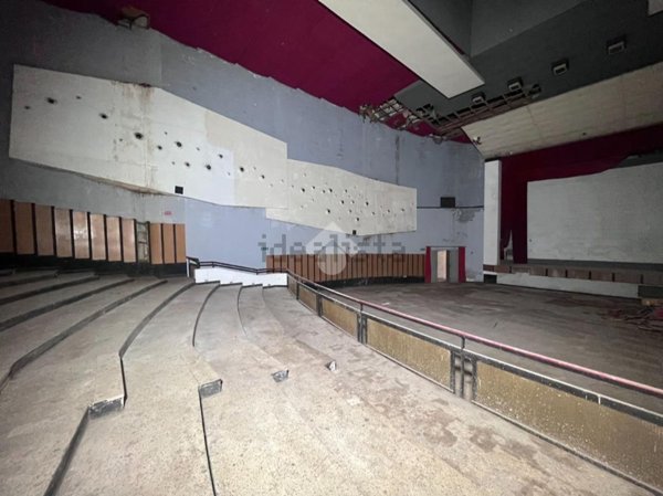 locale di sgombero in vendita a Mesagne