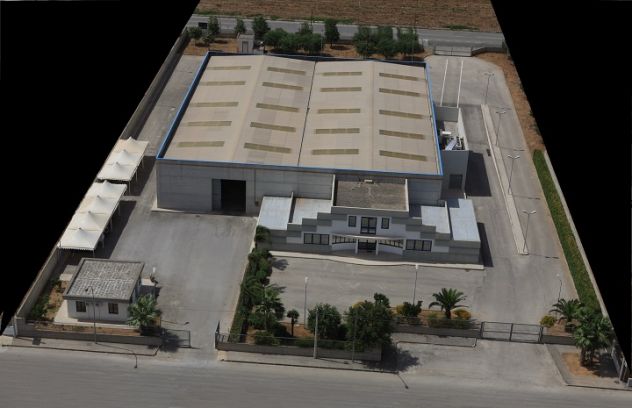 locale commerciale in vendita a Mesagne