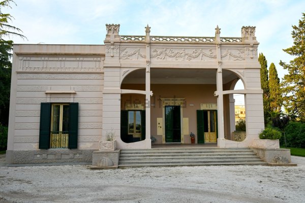 pentavano in vendita a Mesagne