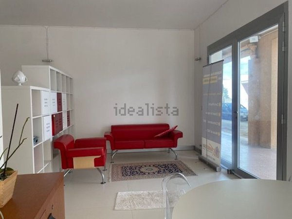 ufficio in vendita a Mesagne