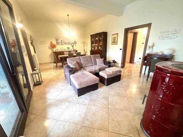 casa indipendente in vendita a Mesagne