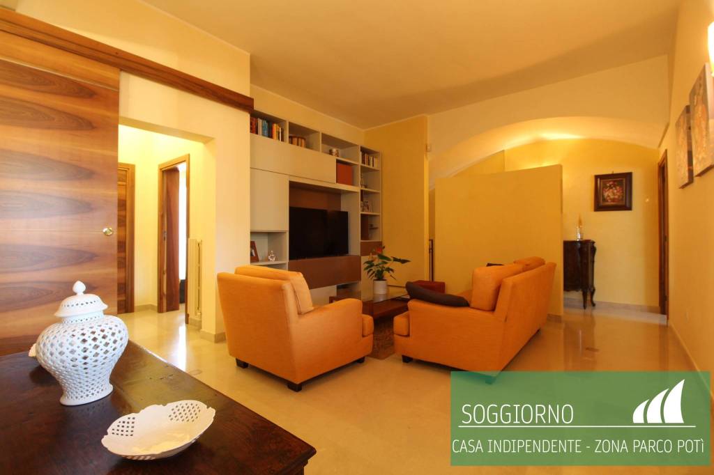 casa indipendente in vendita a Mesagne