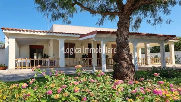 casa indipendente in vendita a Mesagne