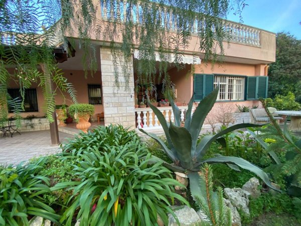 casa indipendente in vendita a Mesagne