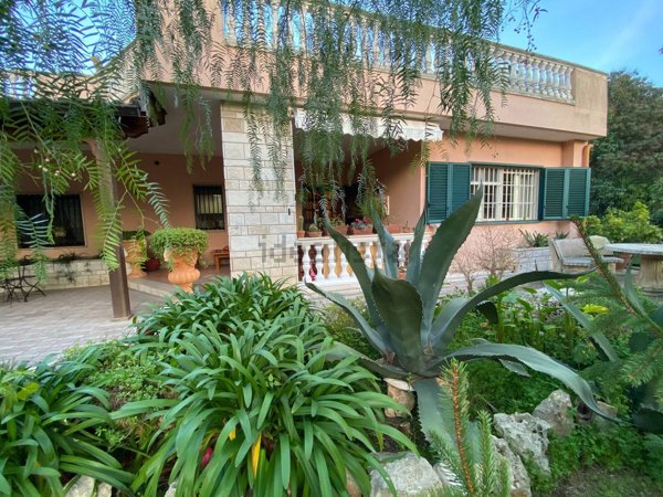 casa indipendente in vendita a Mesagne