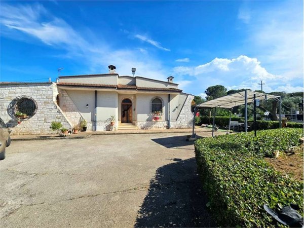 casa indipendente in vendita a Mesagne