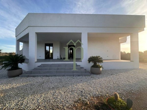 casa indipendente in vendita a Mesagne