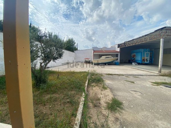capannone in vendita a Mesagne