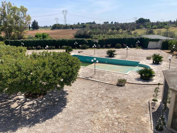 casa indipendente in vendita a Mesagne
