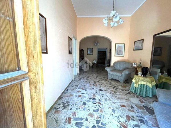 casa indipendente in vendita a Mesagne