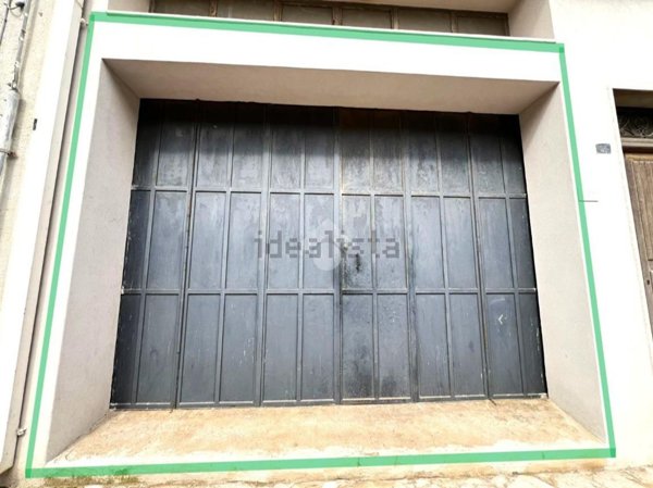locale di sgombero in vendita a Mesagne