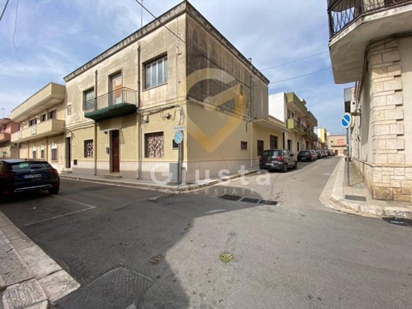casa indipendente in vendita a Mesagne