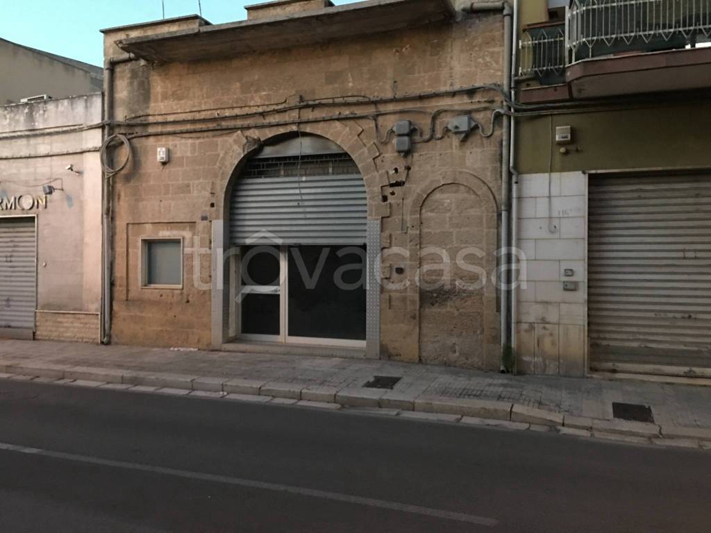 negozio in vendita a Mesagne