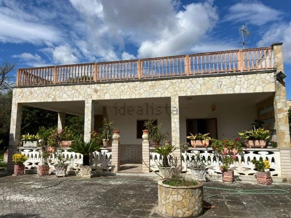 casa indipendente in vendita a Mesagne