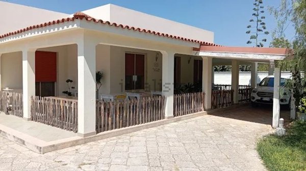 casa indipendente in vendita a Mesagne