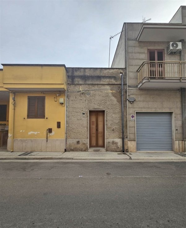 casa indipendente in vendita a Mesagne