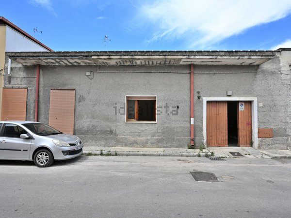 casa indipendente in vendita a Mesagne