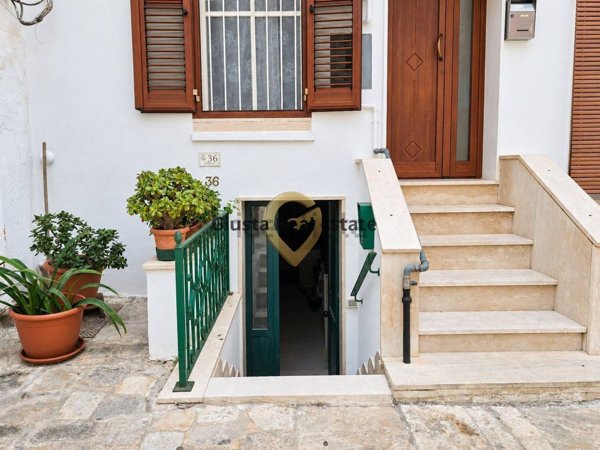 casa indipendente in vendita a Mesagne