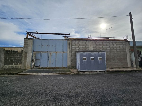 casa indipendente in vendita a Mesagne