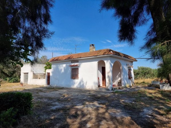 casa indipendente in vendita ad Oria