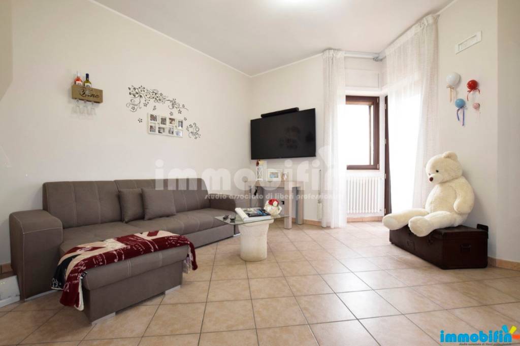 appartamento in vendita ad Oria