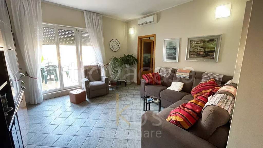appartamento in vendita ad Oria