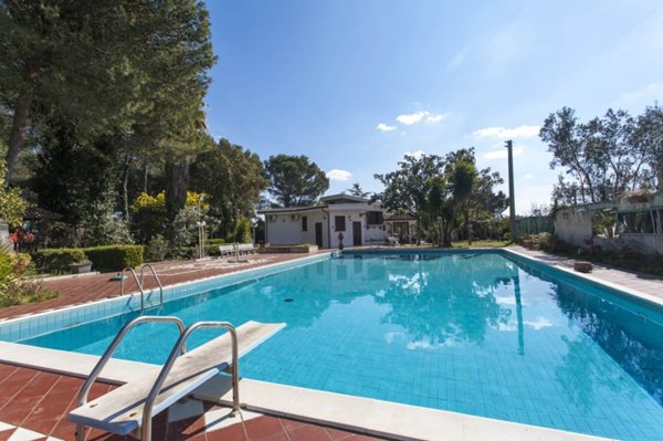 casa indipendente in vendita ad Oria