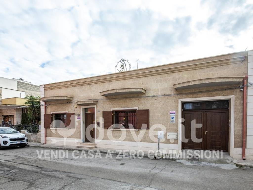 casa indipendente in vendita ad Oria