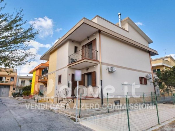appartamento in vendita ad Oria