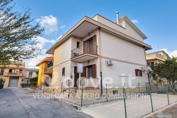 appartamento in vendita ad Oria