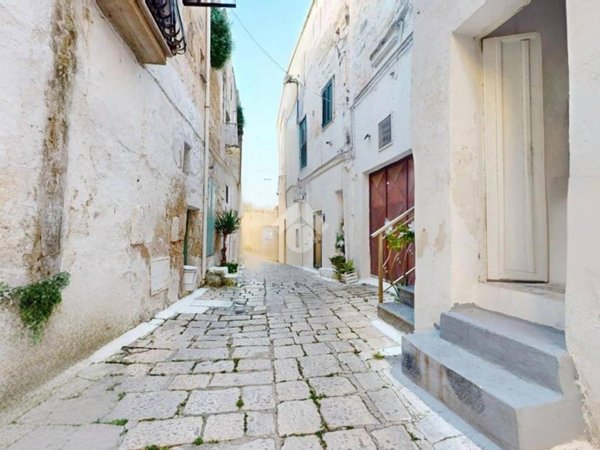 quadrivano in vendita ad Oria