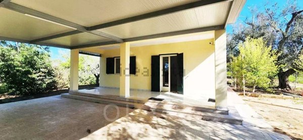 casa indipendente in vendita ad Oria