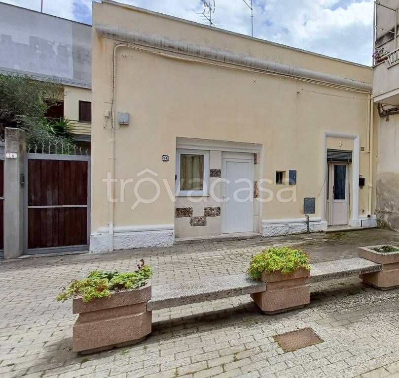 appartamento in vendita ad Oria