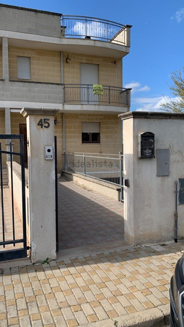 appartamento in vendita ad Oria