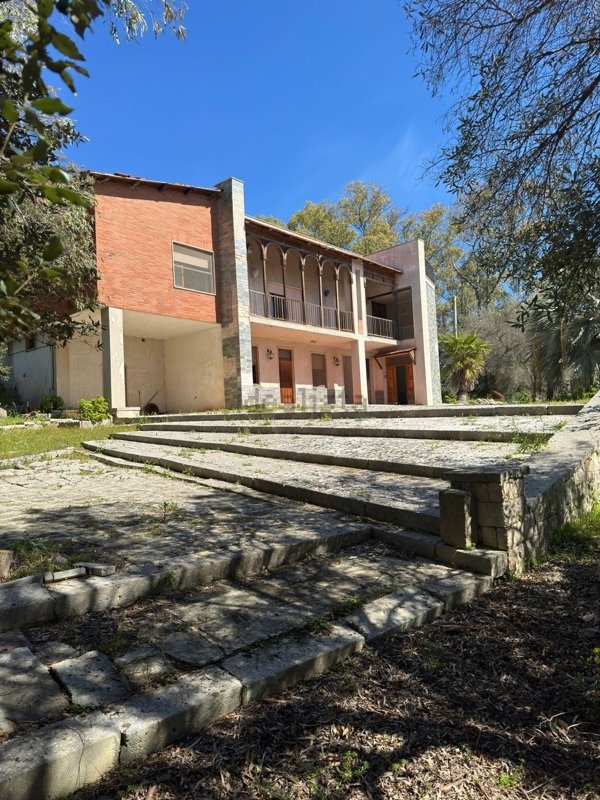 casa indipendente in vendita ad Oria