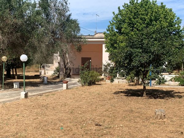 casa indipendente in vendita ad Oria