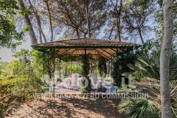 casa indipendente in vendita ad Oria