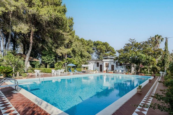 casa indipendente in vendita ad Oria