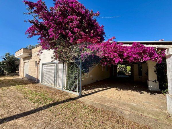 casa indipendente in vendita ad Oria