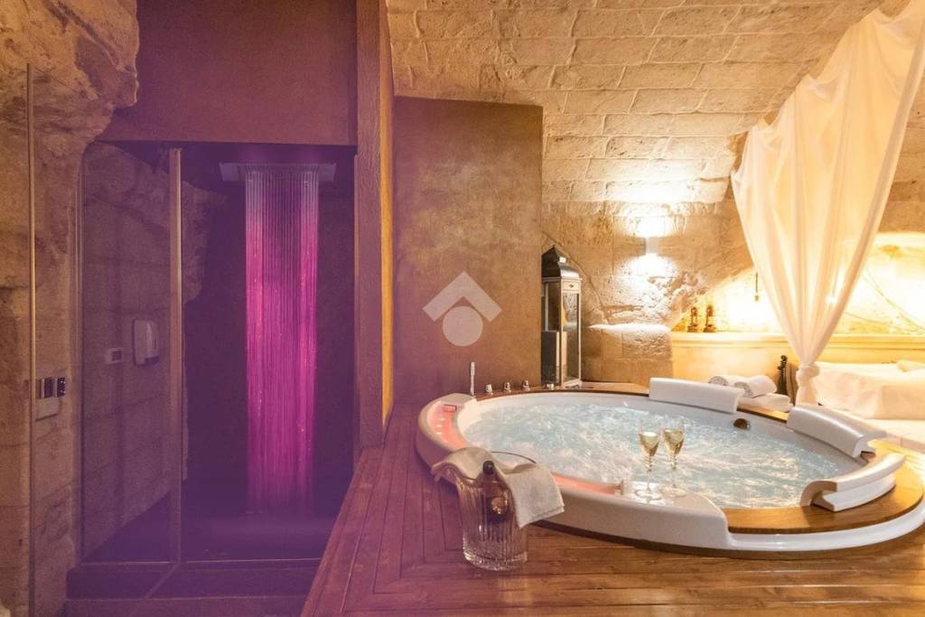 casa indipendente in vendita ad Oria