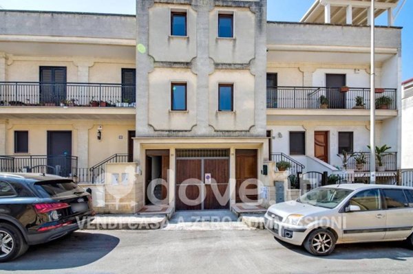 casa indipendente in vendita ad Oria