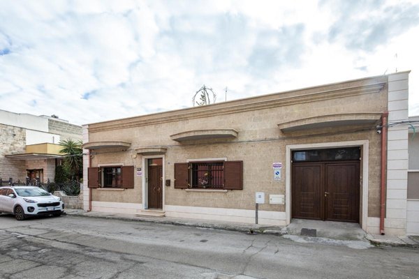 casa indipendente in vendita ad Oria