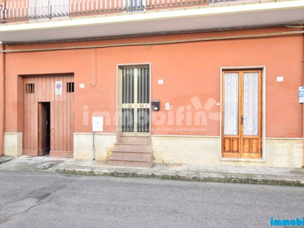 casa indipendente in vendita ad Oria