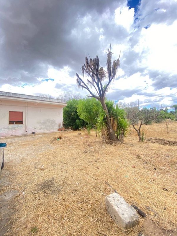 casa indipendente in vendita ad Oria