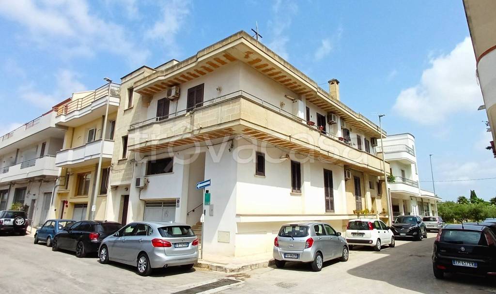 appartamento in vendita ad Oria
