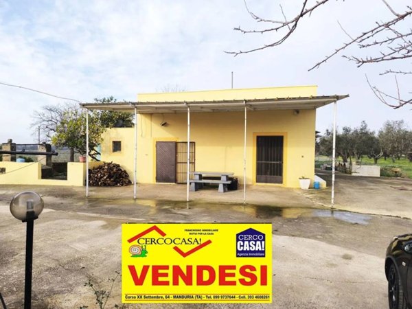 casa indipendente in vendita ad Oria